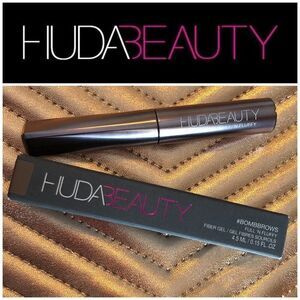 HUDA BEAUTY -  NWT #BombBrows Full & Fluffy Fiber Gel in #4 Light Brown